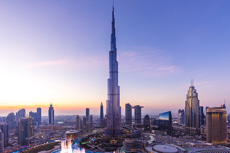 Experience Dubai’s thrills with travel tips and guides!